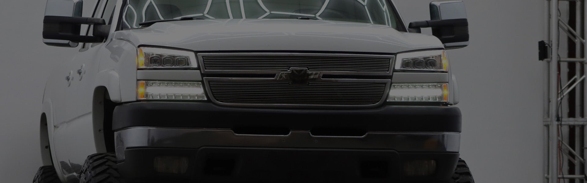 What are some old school 2000 design ideas for a 2003 GMC Sierra 1500?, image size:1920x600