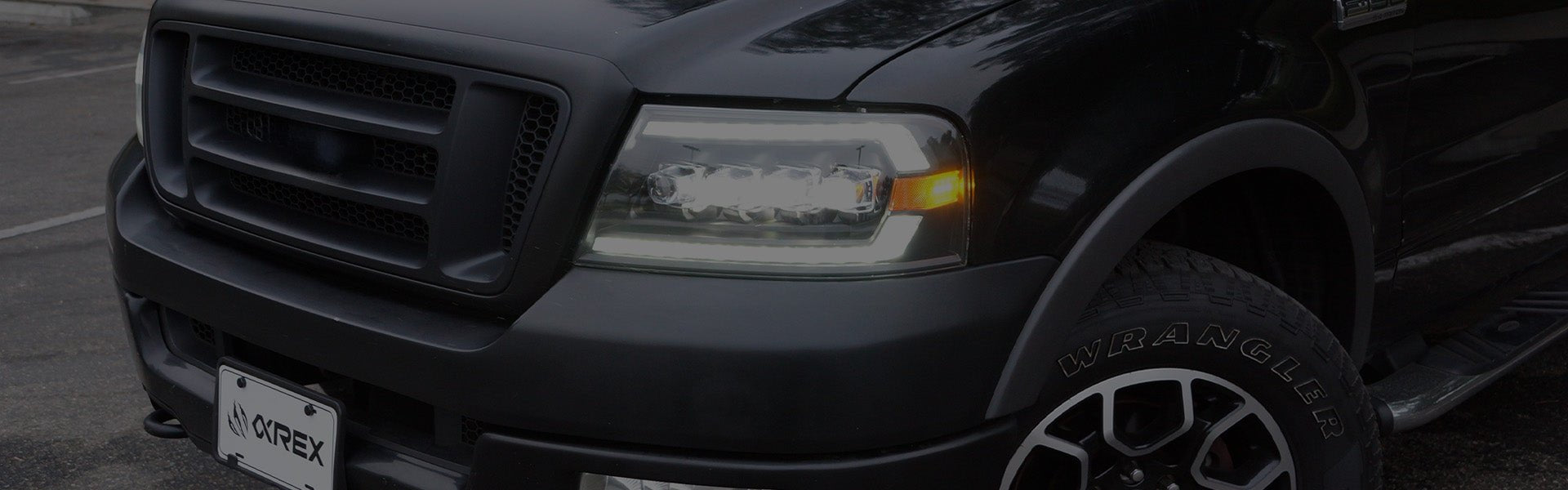 2004-2008 Ford F-150/ 2006-2008 Lincoln Mark LT LED C-Bar Projector Headlights (Matte Black Housing/Clear Lens) - Spec-D Tuning