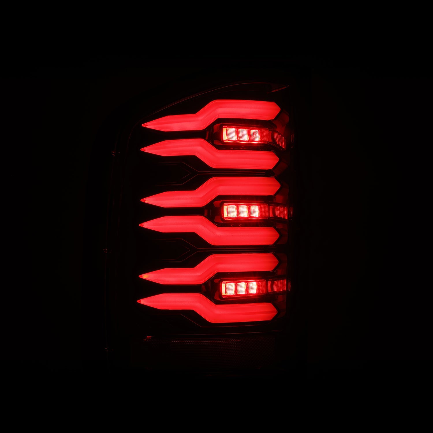 07-13シルバラード　LEDテールランプ Chevrolet Silverado (07-13) AlphaRex Luxx LED Tail Lights