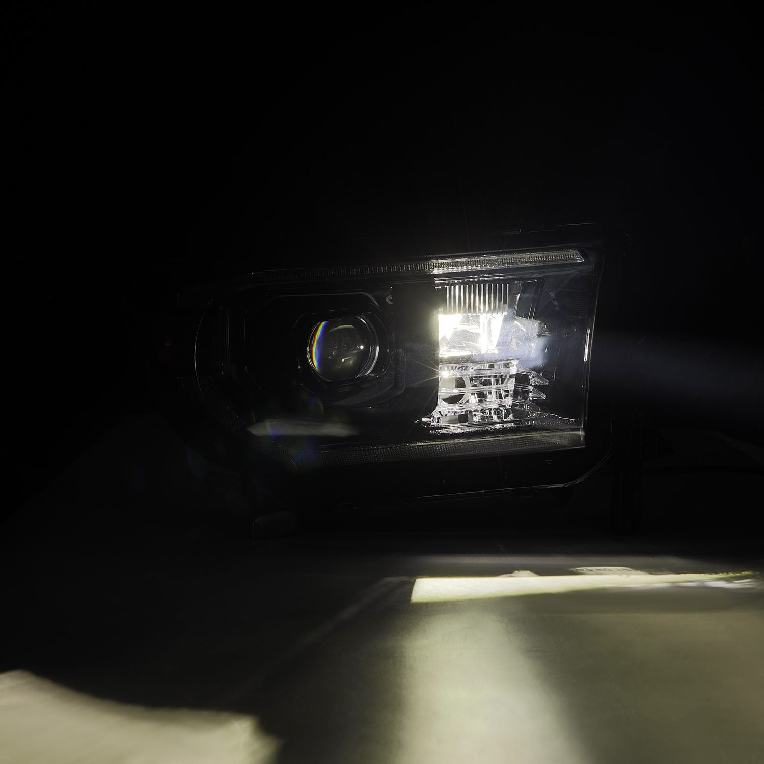 thumbnail image 2 of 07-13 Tundra / 08-17 Sequoia LED Projector Headlights - Black Housing, Clear Lens, U-Bar 2 of 6