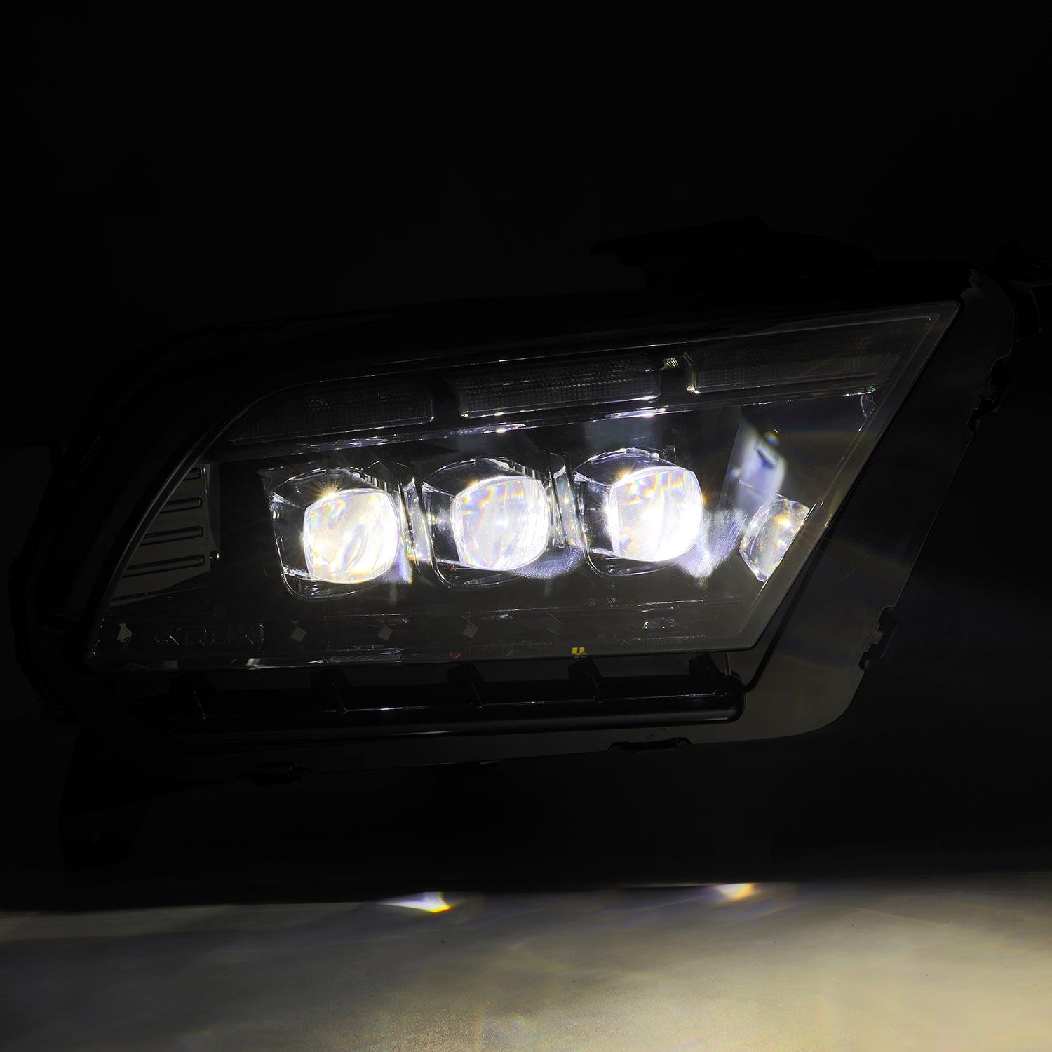 Passenger Side HID Projector Headlight – Fits 2013-2014 Ford Mustang (Black)
