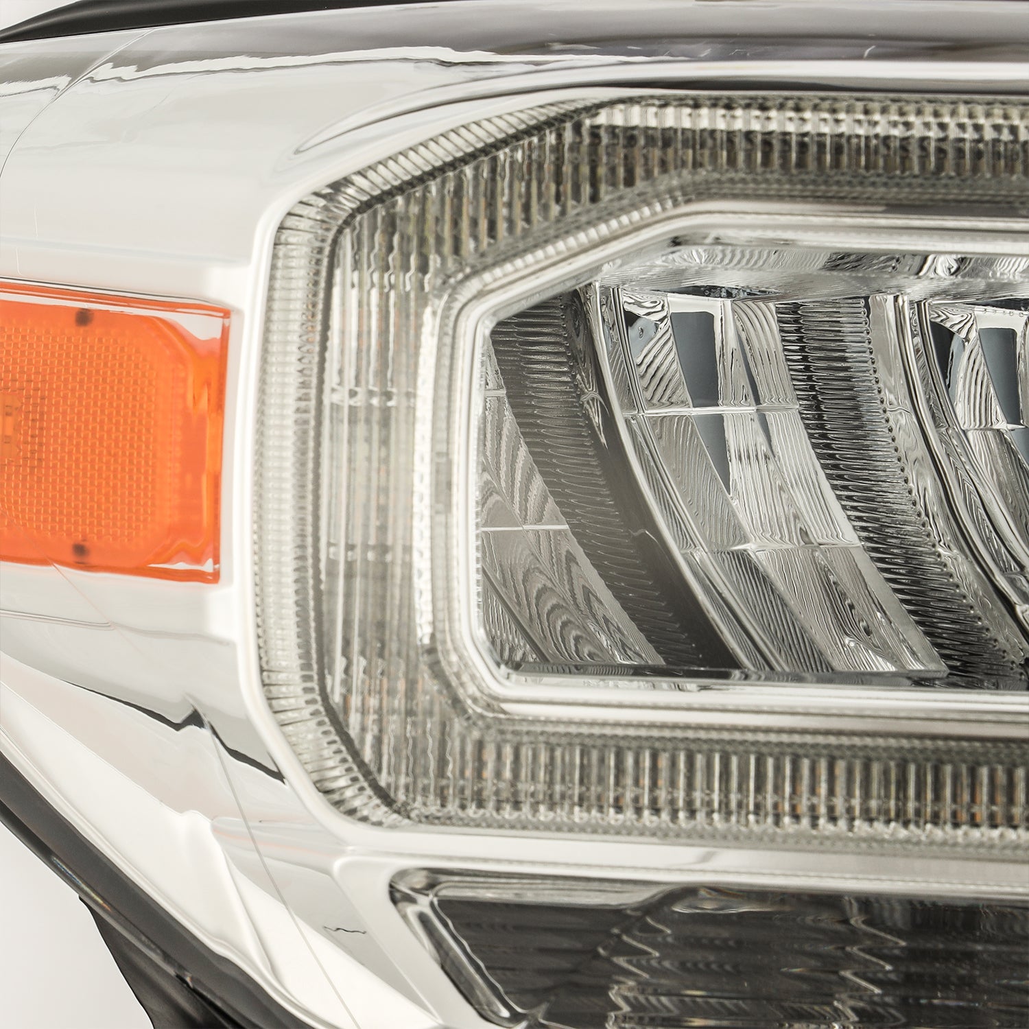 16-23 Toyota Tacoma LUXX-Series LED Crystal Headlights