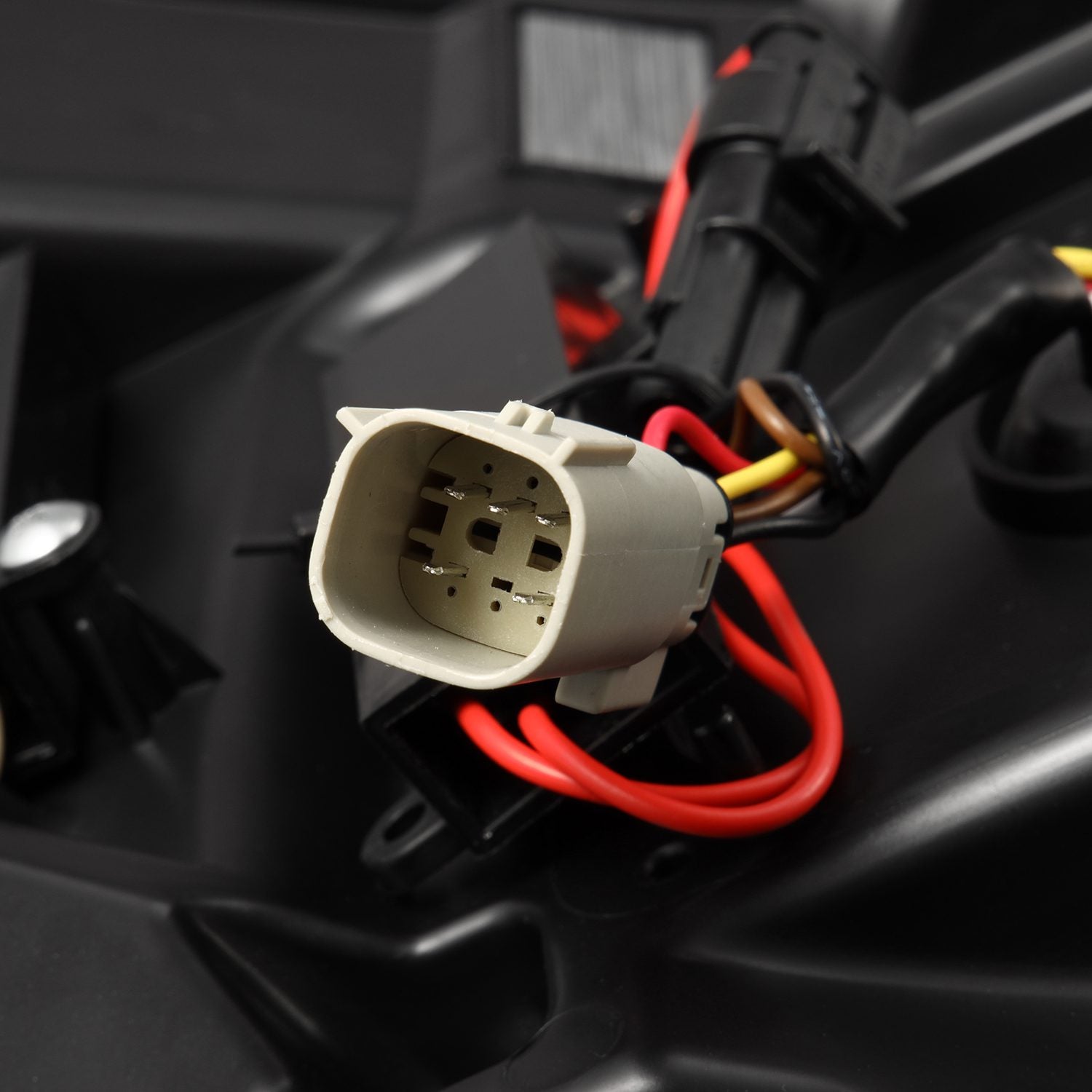 thumbnail image 2 of AMP Research 76252-01A 21-23 Ford F150 Hybrid/Lighting ONLY Power Step - Plug N Play 2 of 10
