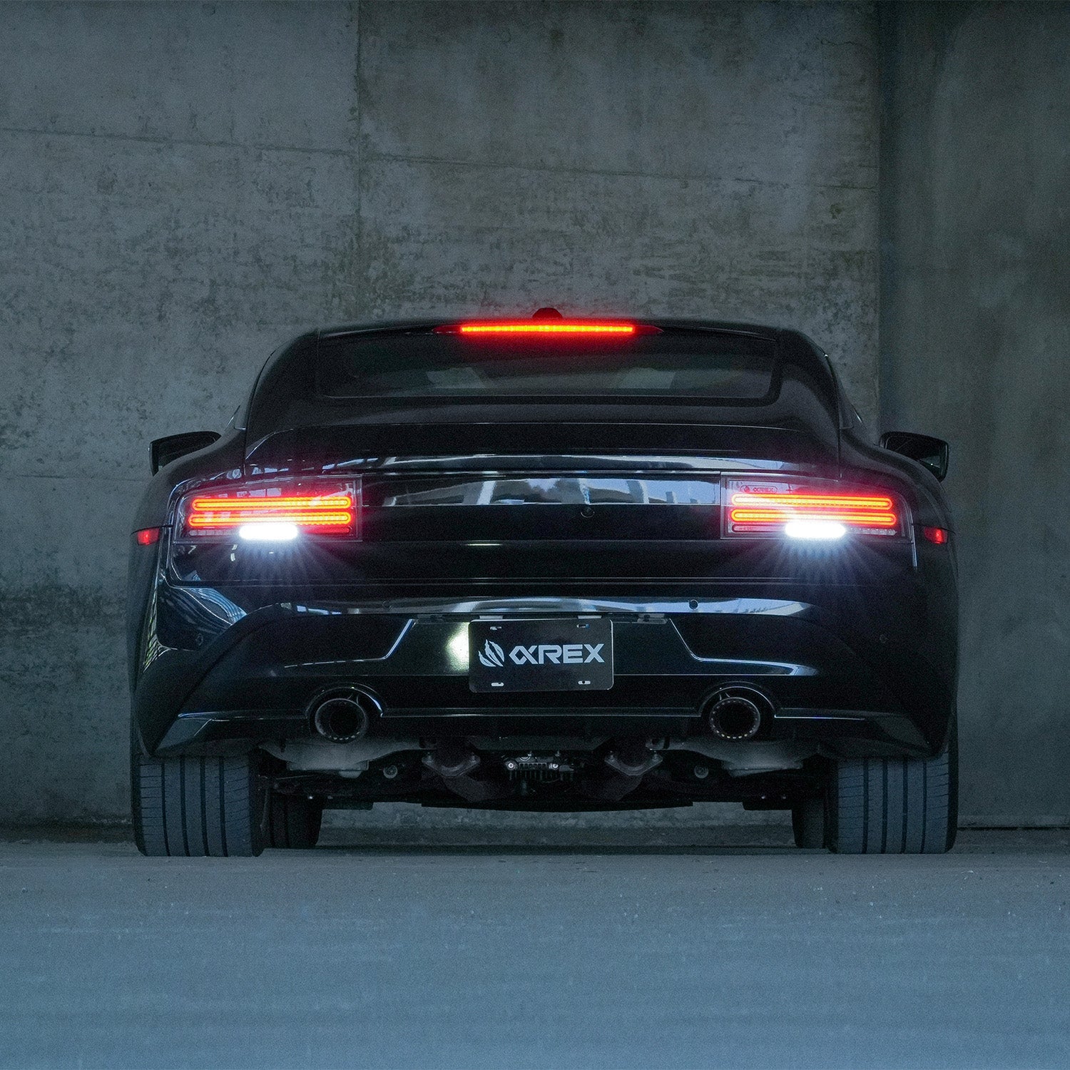 リネア 23-25 Nissan Z Twin-Loop Style NOVA-Series Prismatic LED Tail