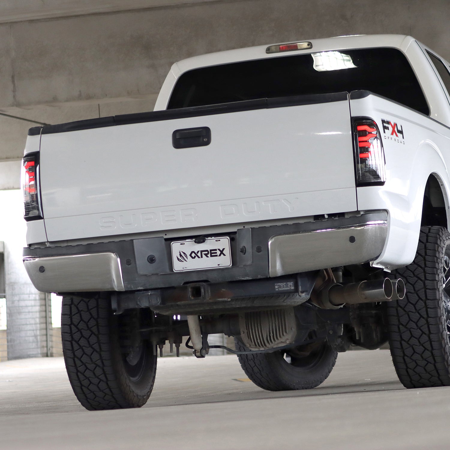 99:16 99-16 Ford Super Duty / 97-03 F150 LUXX-Series LED Tail Lights Black-R ...